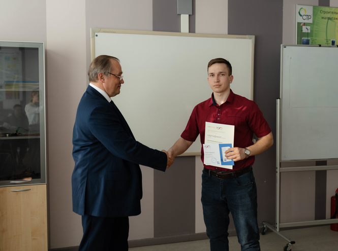 Факультет ИКСС завершил ускоренное обучение студентов по DWDM-системам