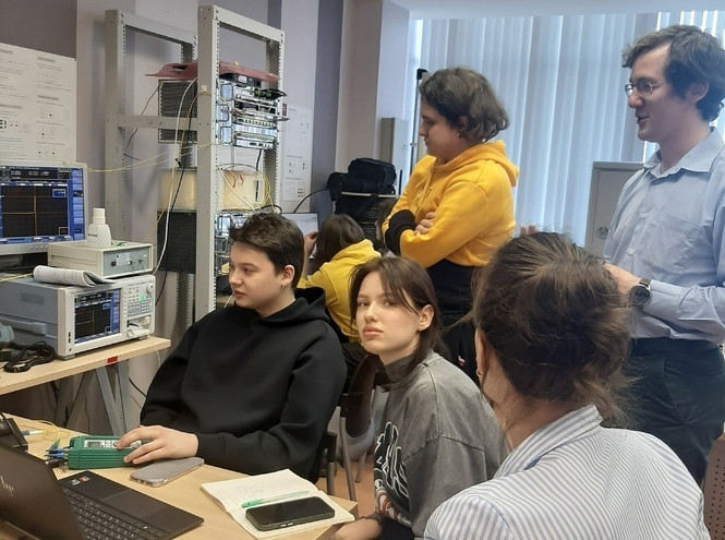 Факультет ИКСС завершил ускоренное обучение студентов по DWDM-системам