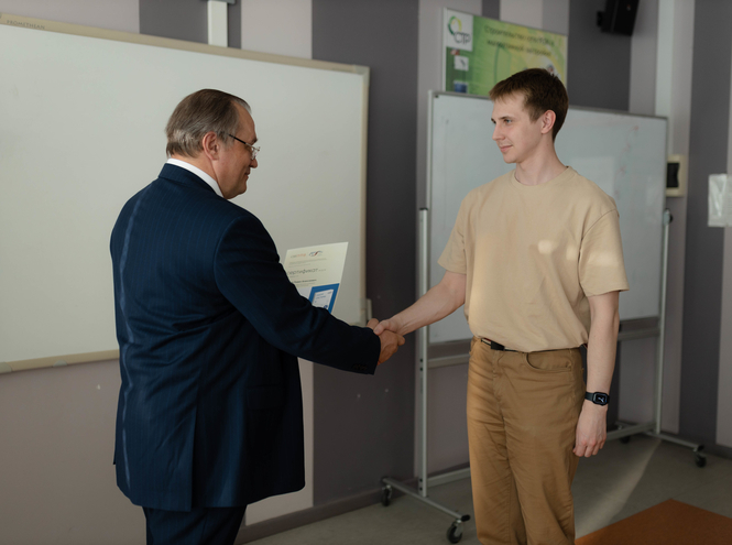 Факультет ИКСС завершил ускоренное обучение студентов по DWDM-системам