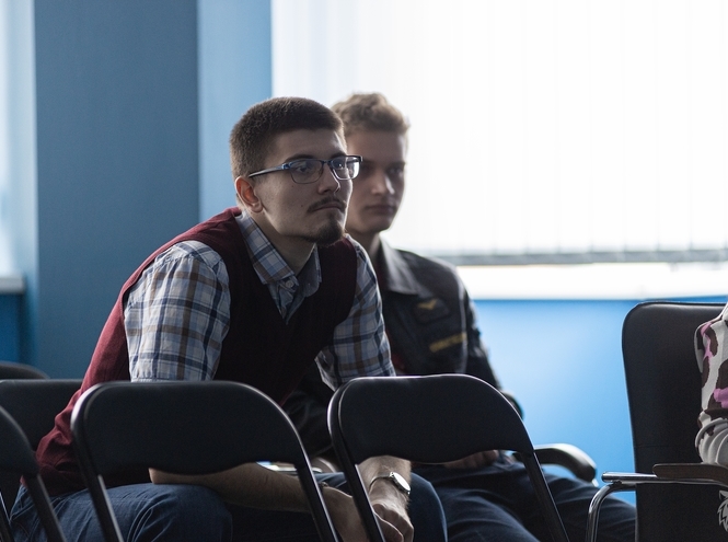 В коворкинг-пространстве СПбГУТ поговорили про космос