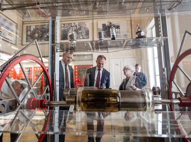 Студенты военного учебного центра СПбГУТ приняли присягу на крейсере «Аврора»