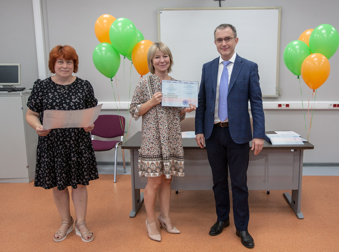 В СПбГУТ вручили дипломы выпускникам аспирантуры