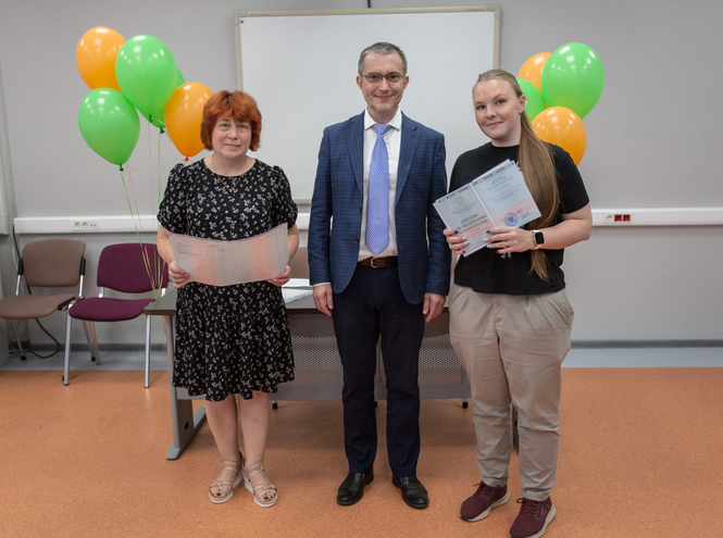 В СПбГУТ вручили дипломы выпускникам аспирантуры