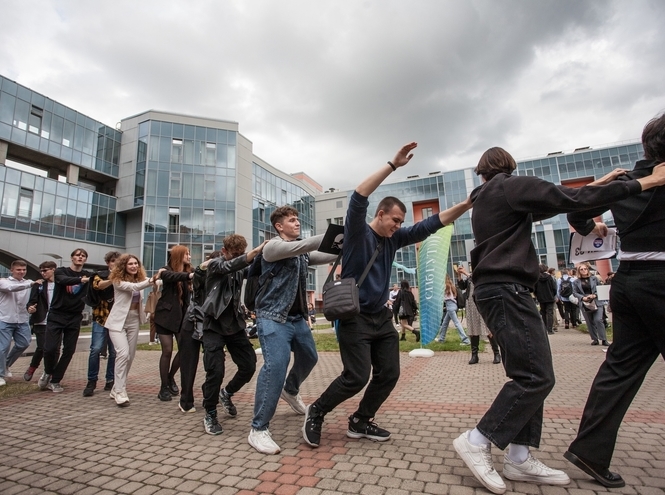 «Пусть все будет Бонч-Бруевич!»: как прошел День знаний в СПбГУТ