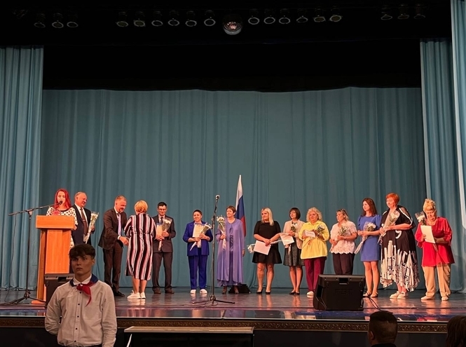 Смоленский колледж телекоммуникаций празднично встретил День знаний