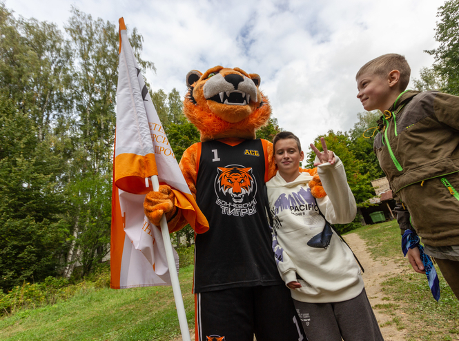 На базе СПбГУТ прошел турслет Школы экономики и права