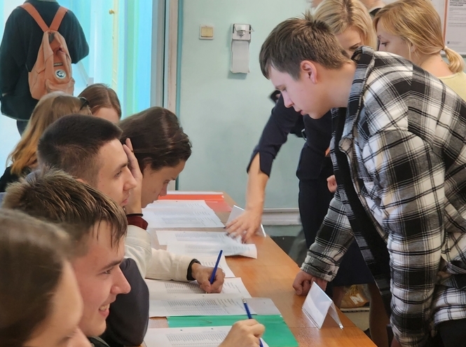 Студенты колледжа телекоммуникаций в Петербурге приступили к решению заданий ВПР