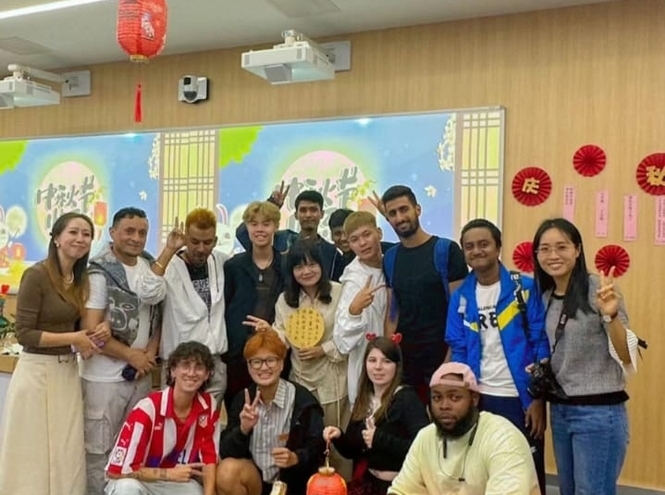 «Мозг работает на все сто»! Студенты СПбГУТ рассказали об учебе в Китае