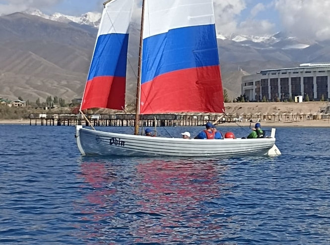 «Золото» Иссык-Куля по парусным гонкам – ко дню рождения СПбГУТ!