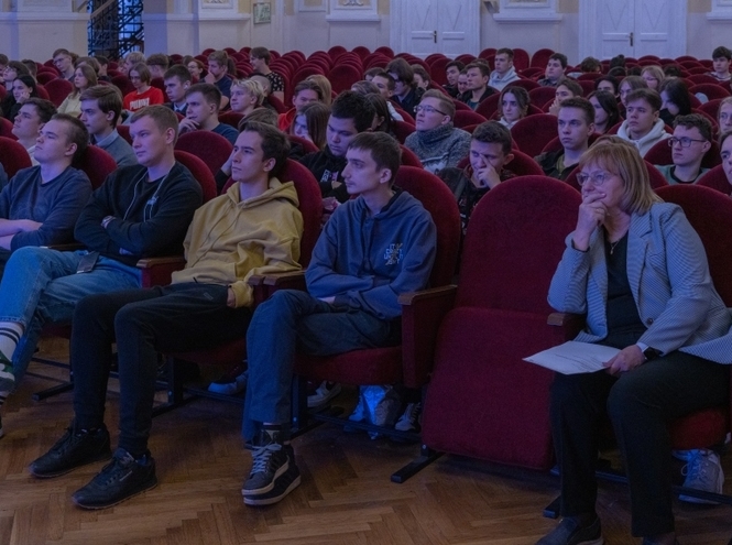 Петербургский колледж телекоммуникаций в диалоге с «Авангардом»