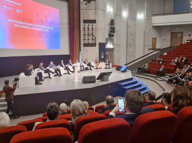 Проректор СПбГУТ принял участие в форуме в рамках программы «Приоритет»