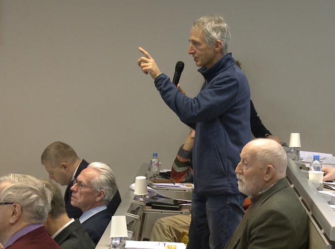 Поздравляем с защитой диссертации!