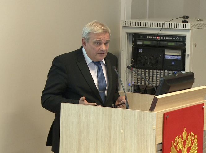 Поздравляем с защитой диссертации!