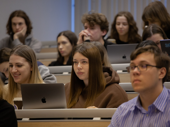 В СПбГУТ обсудили последствия цифрового следа в сети