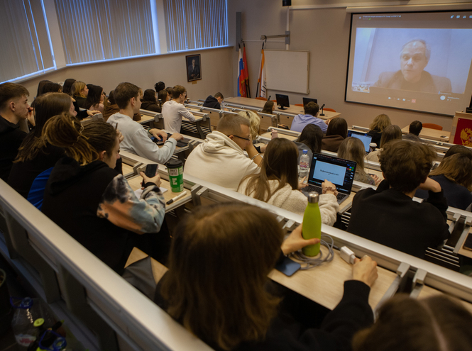 В СПбГУТ обсудили последствия цифрового следа в сети