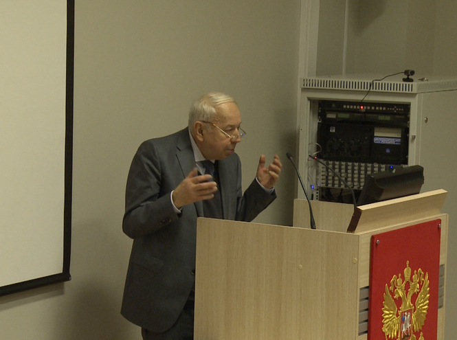 Поздравляем с защитой диссертации!