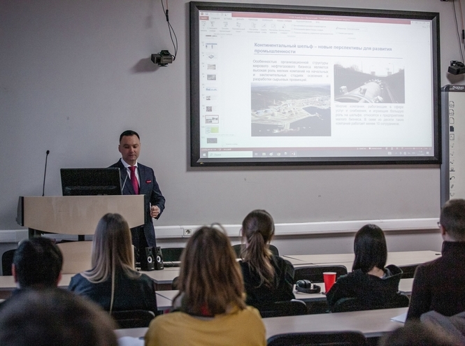 На факультете СЦТ обсудили ресурсы арктического региона