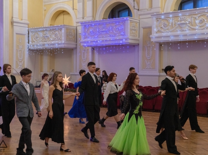 СПбГУТ провел первый арктический бал «Полярная звезда»