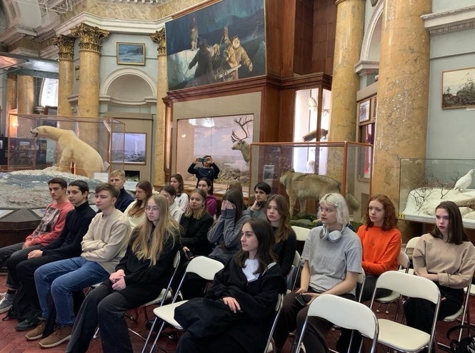 Студенты СПбКТ посетили музей Арктики и Антарктики