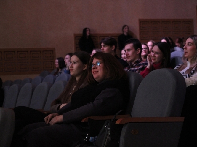 Студентки СПбГУТ представили университет на форуме PRКИТ 2023