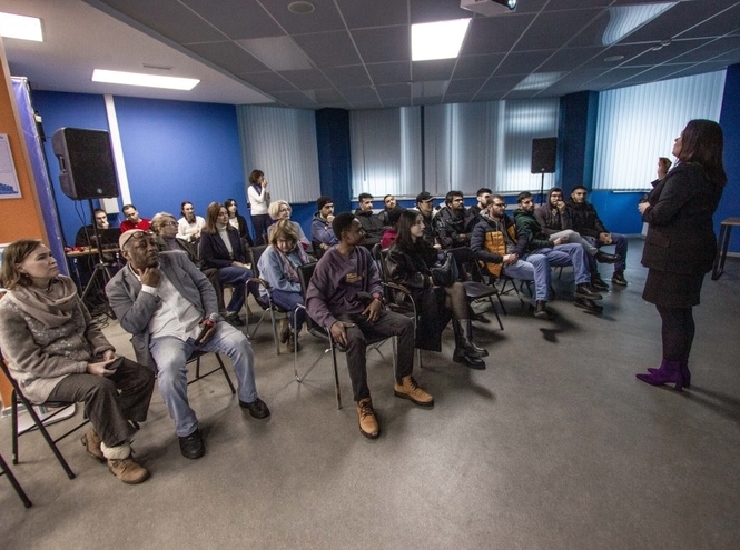 В коворкинге SutSpace иностранных студентов познакомили с Санкт-Петербургом