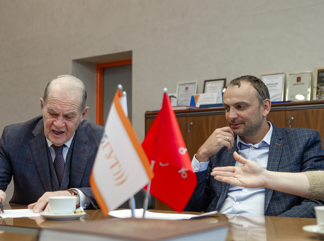 В СПбГУТ прошло заседание комиссии Общественной палаты Санкт-Петербурга