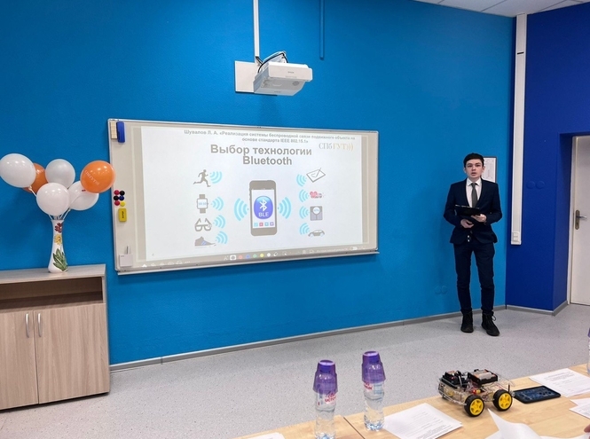 В СПбКТ начались защиты выпускных квалификационных работ