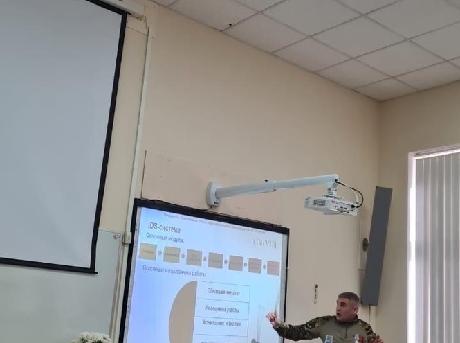 В СПбКТ начались защиты выпускных квалификационных работ