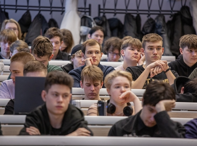 На факультете СЦТ провели лекцию о блокаде Ленинграда