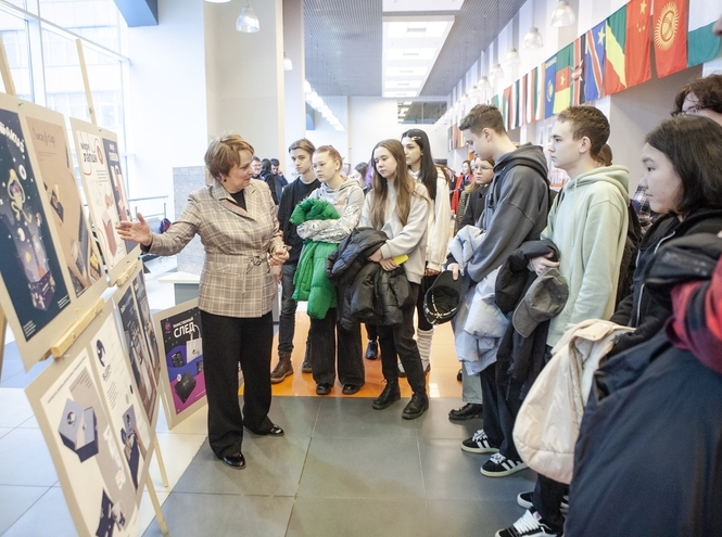 В СПбГУТ стартовала международная конференция АПИНО