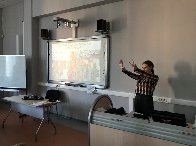 Международный студенческий клуб «Сигнал» проводил зиму блинами