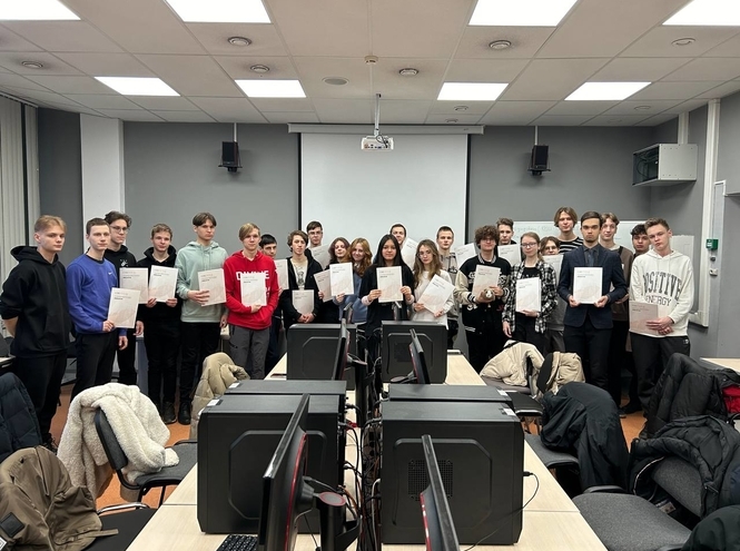 «Телекоммуникации – легко и просто!»: в СПбГУТ завершились факультативные занятия