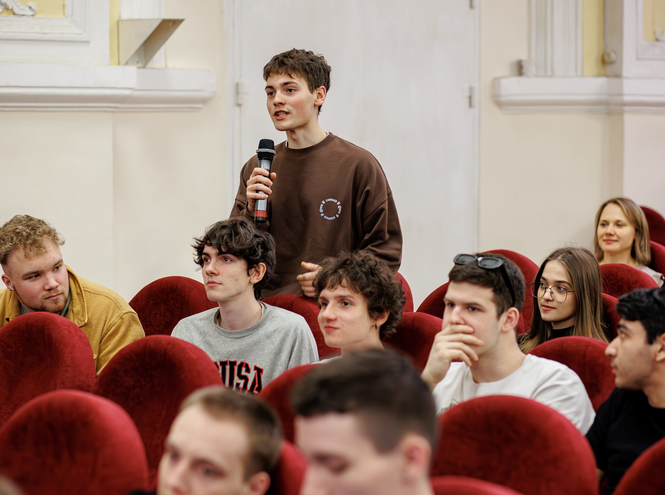 Из Петербурга с любовью: в СПбГУТ показали премьеру сериала «Всё ОК»