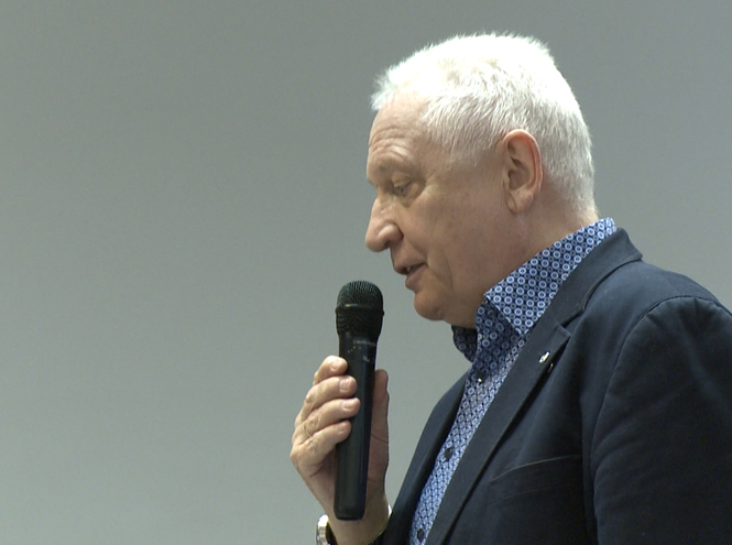 Поздравляем с защитой диссертации!