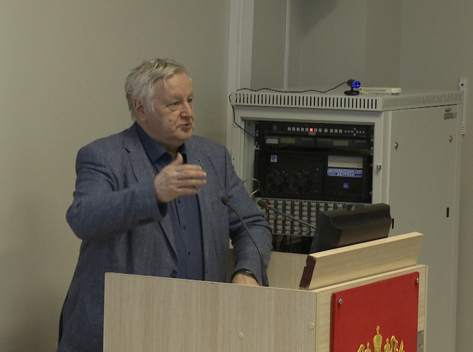 Поздравляем с защитой диссертации!