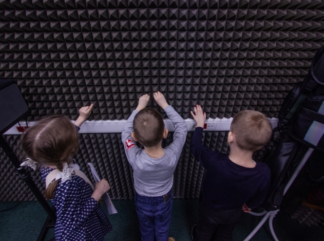 Привет, это «Бонч»! Дети сотрудников СПбГУТ познакомились со связью и ИТ