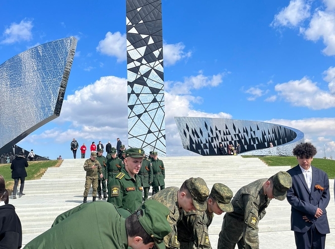 СПбГУТ принял участие во Всероссийской акции «Вахта Памяти-2024»