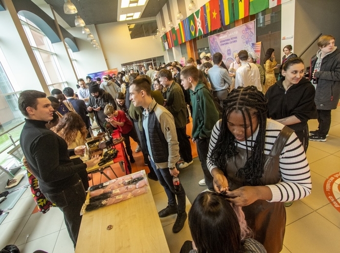 Дружба народов: итоги XX Международного фестиваля национальных культур в СПбГУТ