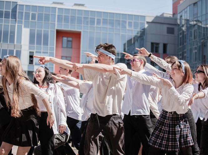 «Труд – крут!»: Студотряды СПбГУТ открыли трудовой сезон