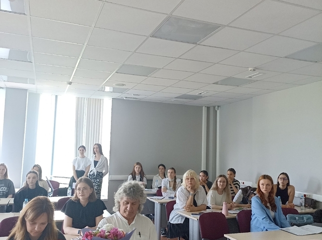 Студенты-рекламисты СПбГУТ защищают выпускные проекты