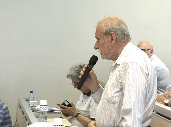 Поздравляем с защитой диссертации!