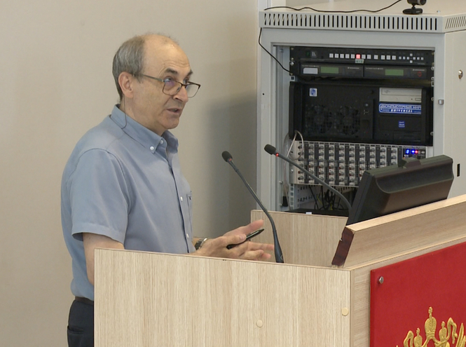 Поздравляем с защитой диссертации!