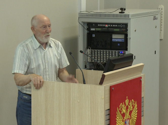 Поздравляем с защитой диссертации!