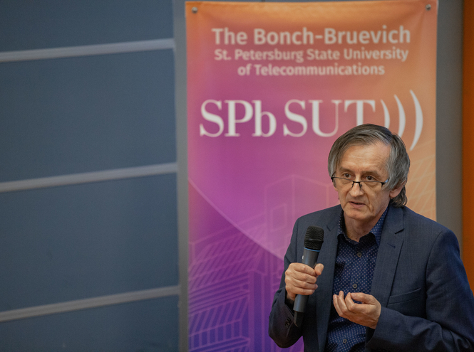 В будущее – вместе! В СПбГУТ провели встречу-диалог «Руководство и студенты»