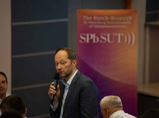 В будущее – вместе! В СПбГУТ провели встречу-диалог «Руководство и студенты»