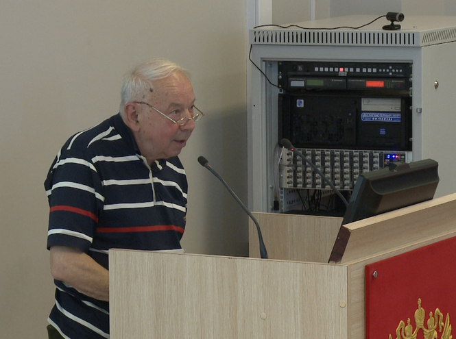 Поздравляем с защитой диссертации!