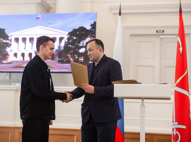 Более 40 представителей СПбГУТ получили благодарности за форум «Арктика»