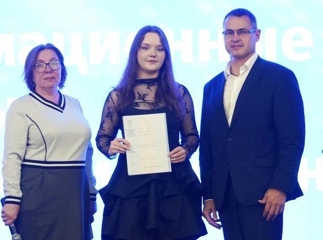 В Санкт-Петербургском колледже телекоммуникаций вручили дипломы выпускникам