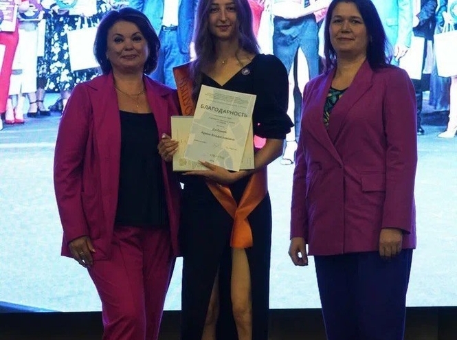 В Санкт-Петербургском колледже телекоммуникаций вручили дипломы выпускникам