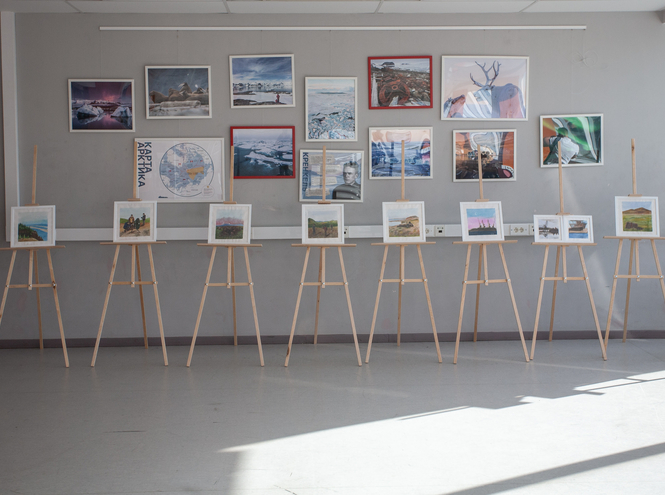 «Что такое Арктика?»: в СПбГУТ открылась художественная выставка по следам экспедиции по морю Лаптевых